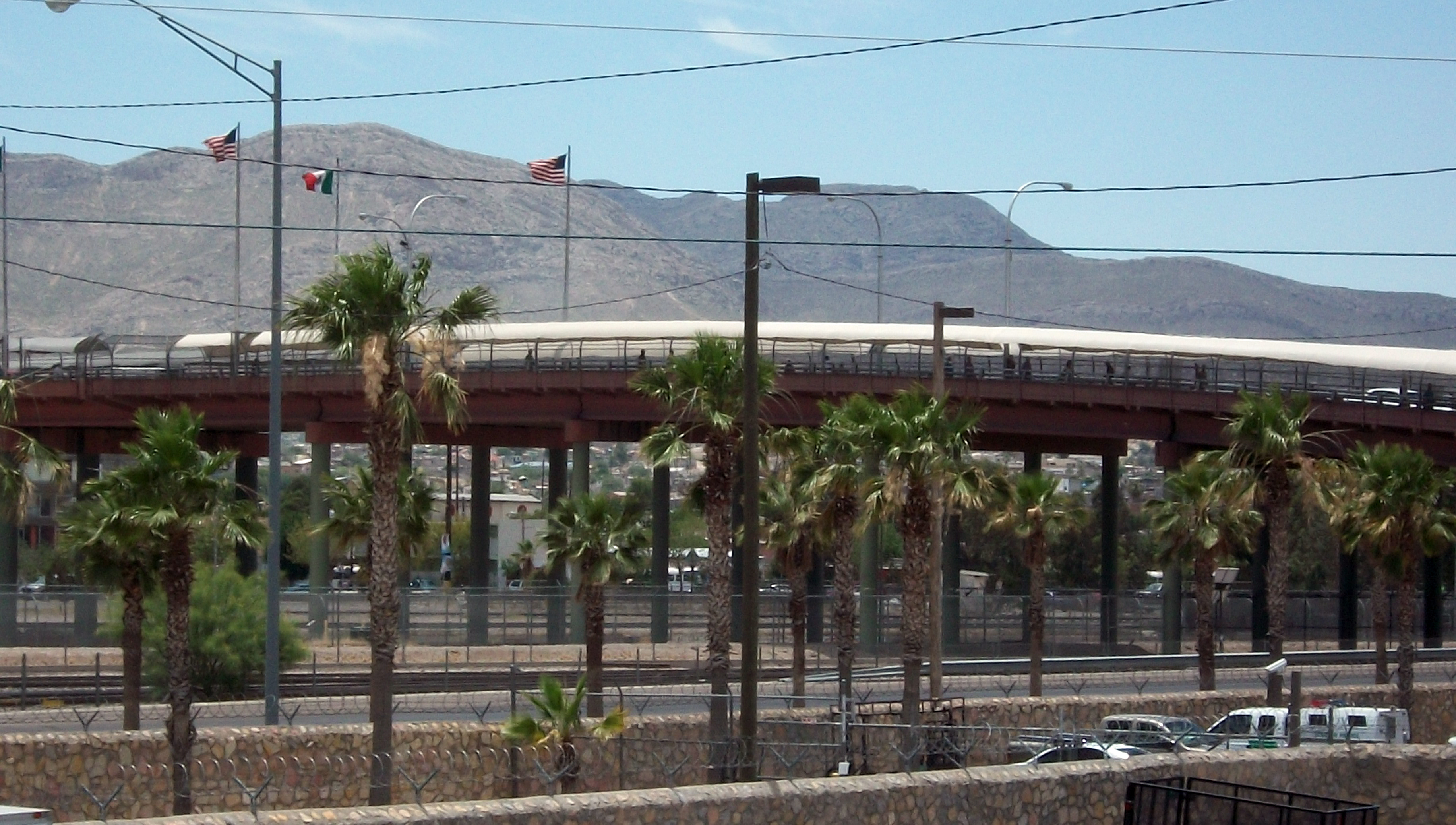 Photo of international bridge in El Paso